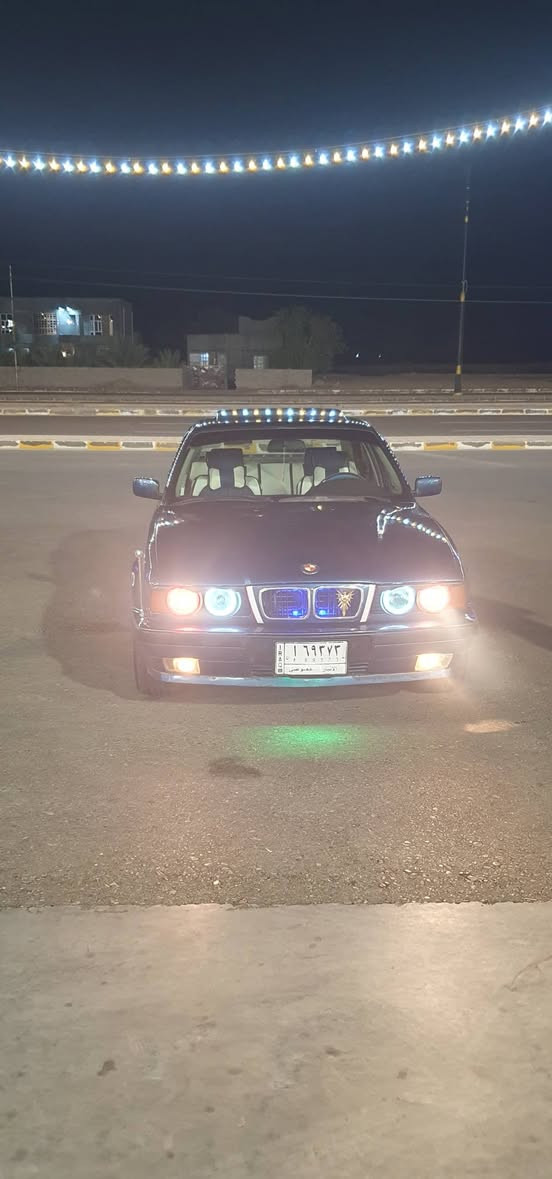 سلام عليكم 
بيئم موديل 92 اصل
 525مسكر رقم انبار نكليزي سنويه ل29
كير اتو كير محرك خير من الله
تبريد شغال صدر جديد 
سياره حلوه 
السعر 55
 العنوان فلوجه
***********
