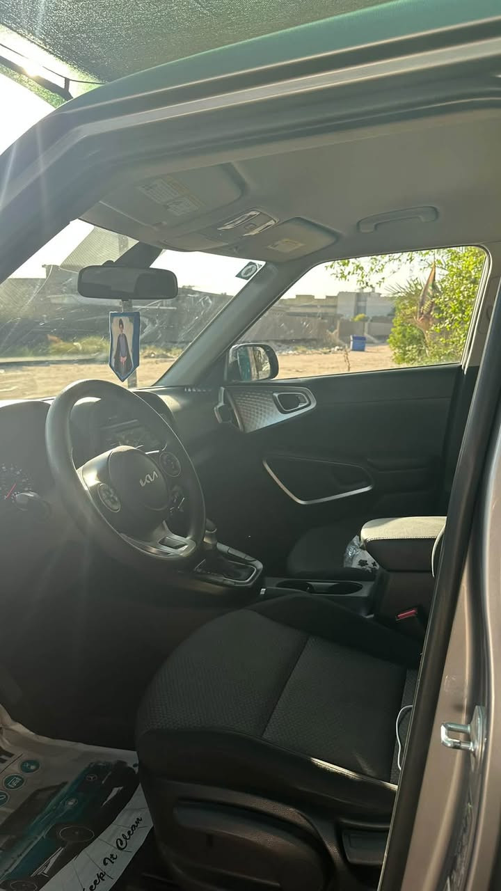 كيا سول LX وارد امريكي داخله كلين تايتل بس مشخطه شويه بل عراق السياره كير مكينه وكاله السياره استعمال ممتاز فقط يرادله تكحيل رايده 140 ورقه و بيه مجال للتواصل واتساب فقط ***********
مكاني كربلاء شارع الدره
مواصفات تحديد مسار نقاط عمياء كاميرا خلفيه تثبيت سرعة تحكم مرايا كهربائي مستشعر حساس اصدام
