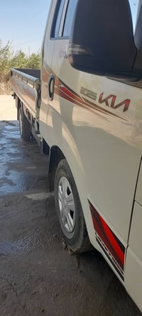 كيا يه مديل ٢٥ بغداد ماشي ٤٠ الف رقم 07774907371 مكان ديالي