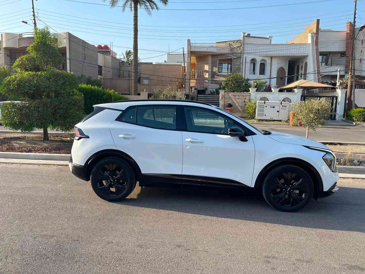 سبورتج ٢٠٢٥ بلاك أدشّن مكفوله كفاله عامه رقم بغداد ماشيه ٣١  داخل جلد زيتوني السعر ٢٢٥ وبيه مجال الاستفسار على الرقم ***********
