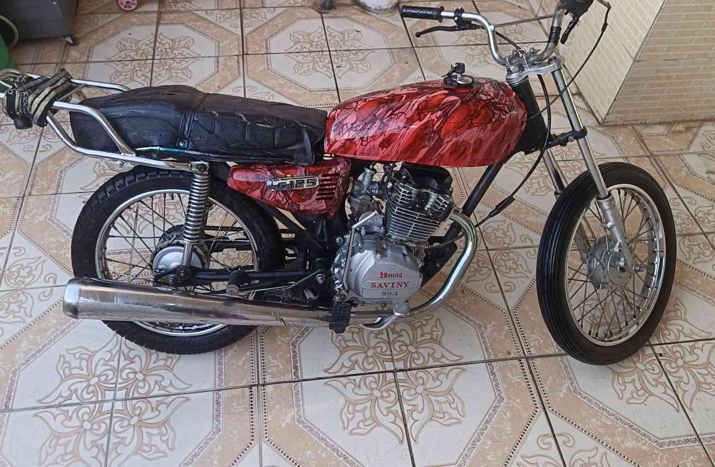 السلام عليكم 
سافين موديل 22 150cc
ظفيره جديده للبيع تواصل
***********
