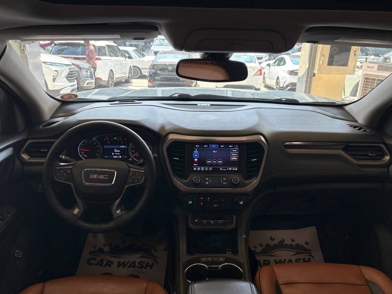 GMC Acadia 2020 AT4
فول مواصفات AT4
رقم أربيل
دبل اكسل
سلايت 
موديل ٢٠٢٠
٨٥،٠٠٠ مل
٢ سويج
بدون حادث
سعر ٢٢٨$ وبيها مجال
***********

نص مكتوب في الصور:
- BidCars