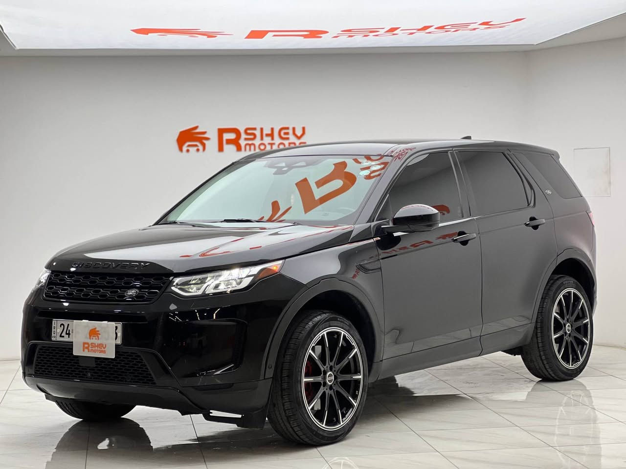 احلي و افخم سيارة ب سعر بلاشش🔥🔥
Land Rover discovery 2021
لاند روفر ديسكوفري ٢٠٢١
 
مواصفات Sport S فول فول
(سقف بانوراما جام علي طول السيارة-مقاعد جلد و تدفئة-شاشة carplay-مثبت سرعة-تحكم لمس)

مكينة ٤سلندر+توربو حجم ٢.٠لتر
ماشية قليل كلش 33,000 ميل فقط و بحالة ممتازة 

ضرر السيارة جاملغ صبغ و باب و بنید مبدلات شركة نفس اللون ايرباك ستيرن و دكمة سستم شركة 
السيارة كلش حلوة و نظيفة 

السيارة رقم دهوك (الدولي سنوية جديدة)

رقم الشاصي مع الصور
مكفولة من كير و محرك و كهربائيات
السيارة بدون مصرف تخم امامي كامل تخم تايرات جدد يعني كاملة مكملة السيارة

و ب سعر(195$) ورقة و بيها مجال للطيبين

مكان السيارة

دهوك -معرض ارشف R-Shev
رقم51 من معارض التيرمينال 

***********
*********** دهوك, العراق
