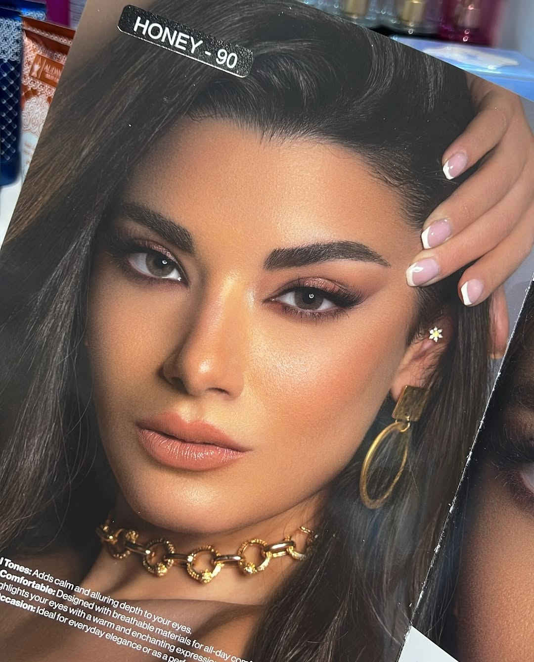 عدسات كوكي الشهرية 👁️🩵

نص مكتوب في الصور:
- عدسات كوكى الشهرية كولش حلوة ومريحة بالعين وخفيفة تجنن وبيها كل التدرجات
- LIGHT GRAY - 80