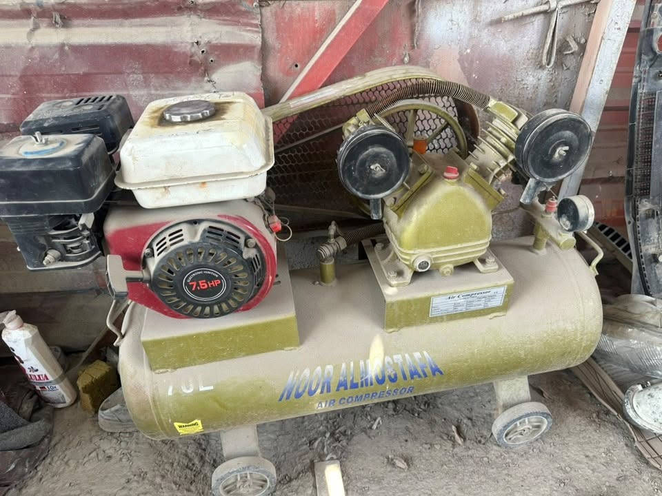 للبيع حجم 50لتر نضيف جدا السعر 225
الحمزه الغربي 
***********
