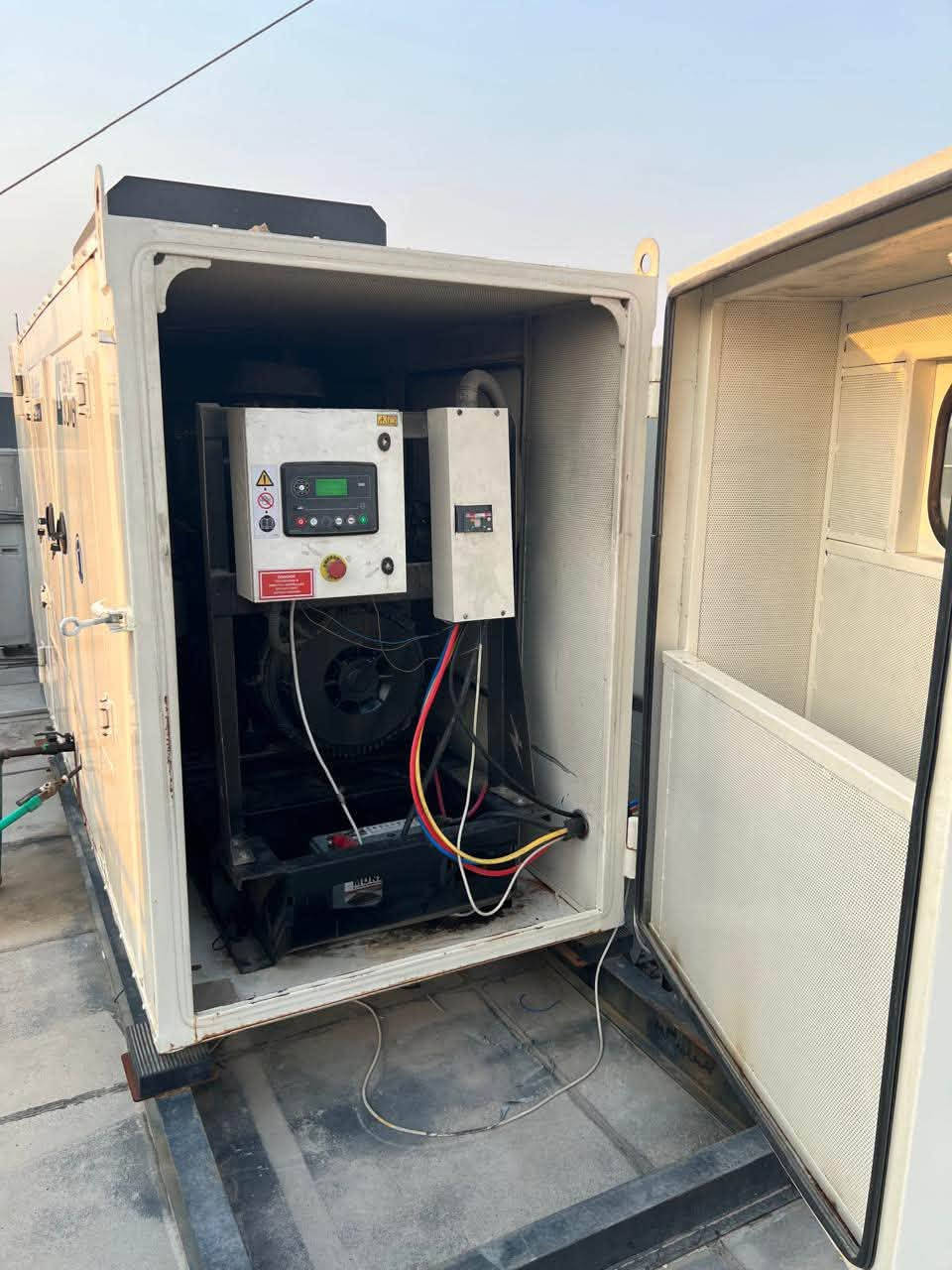بيركنز 150 kv اخذتها زيرو من الشركة لمطعمي صارلها يمي 6 اشهر  سعرها 23 مليون وبي مجال مكاني بغداد

***********
