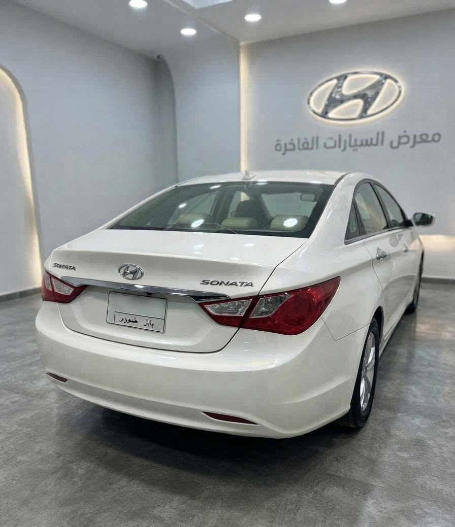 سوناتا خليجي ٢٠١١
رقم بابل 
مكينه ٢٤٠٠
جاهزه ربع ما ذب عليها  مفولة شغال  تبريد تدفئه 
بيها بعض الموصفات 
 اتصل على الرقم ***********
