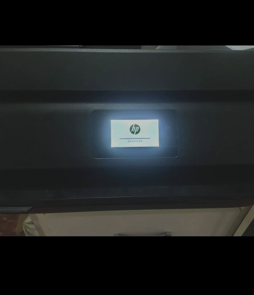 السلام عليكم طابعة HP5220
ملون +عادي بعدها جديده  تطبع صور   شغاله كلشي ما ناقصها بعدها بل كارتونه  السعر 75 وبيها مجال  ***********
