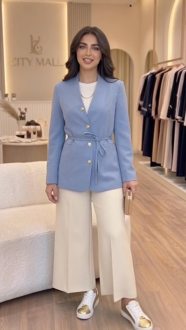 الأناقة تبدأ بقطعة مميزة! 🤩وصلتنا موديلات السترة النسائية الجديد اللي يجمع بين الفخامة والراحة 😍♥️✨

#جاكيت #سترة #نسائية #الموسم #الجديد
