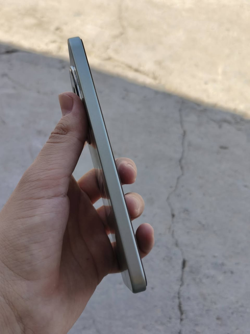 هونر اكس x9d
نضافة فول شخط مابي استخدام قليل كلش 
ذاكرة 256 رام 12
لون اخضر 
سعر 450الف وبي مجال 
للاتصال ***********
مكان دلي عباس 
توصيل مامتوفر 
مكلف بالنشر الشراي يتصل عالرقم
