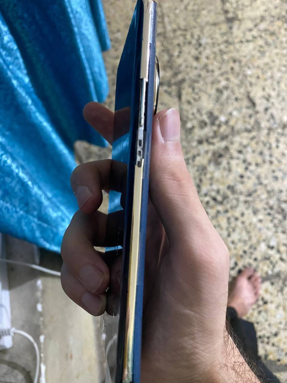 السلام عليكم
realme12 Pro+5G
ريلمي 12برو بلس 5جي 
مساحة التخزين /512
المعالج /®snapdragon7sGen2mobileplatform
الرام 24
الكامرات
الامامية 32mp
الخلفية 50mp+8mp+64mp زوم120x
 تلفون غني عن التعريف مواصفات تخبل  كلشي شغال وطبيعي للبيع السعر 175 مكاني بغداد الدوره 
بدون ملحقات بس دكمه التشغيل واكعه تشتغل طبيعي انطيك ويا شاصي كامل جديد وازرار جديده 
تواصل خاص او واتساب ***********
