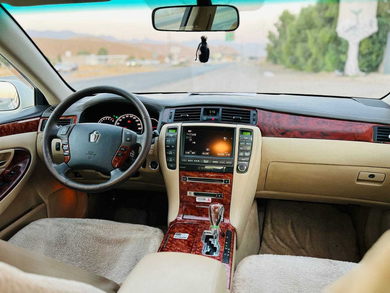 بە ناوی خوای گەورە
شاهینە 2005
موس
دوو گمەی
گێرو مەکینە بچوک
بئ دووکەڵ 
نمونەی جوانی
کامل مەسرەف کراوە
سەقفی شووشەی
چوار تایەی لۆک
چوار ویلی جوان
داشبڵی جوان
دوو پارچەی بۆیاخی ئەورپایە
سعری 64مەجالێکی زۆر کەم
شوێن سەیدسادق
ژ.م***********
ژ.م***********
مشتەری نیت نە سەری خۆت بییەشێنە نە من لەگەڵ ڕێزمدا

