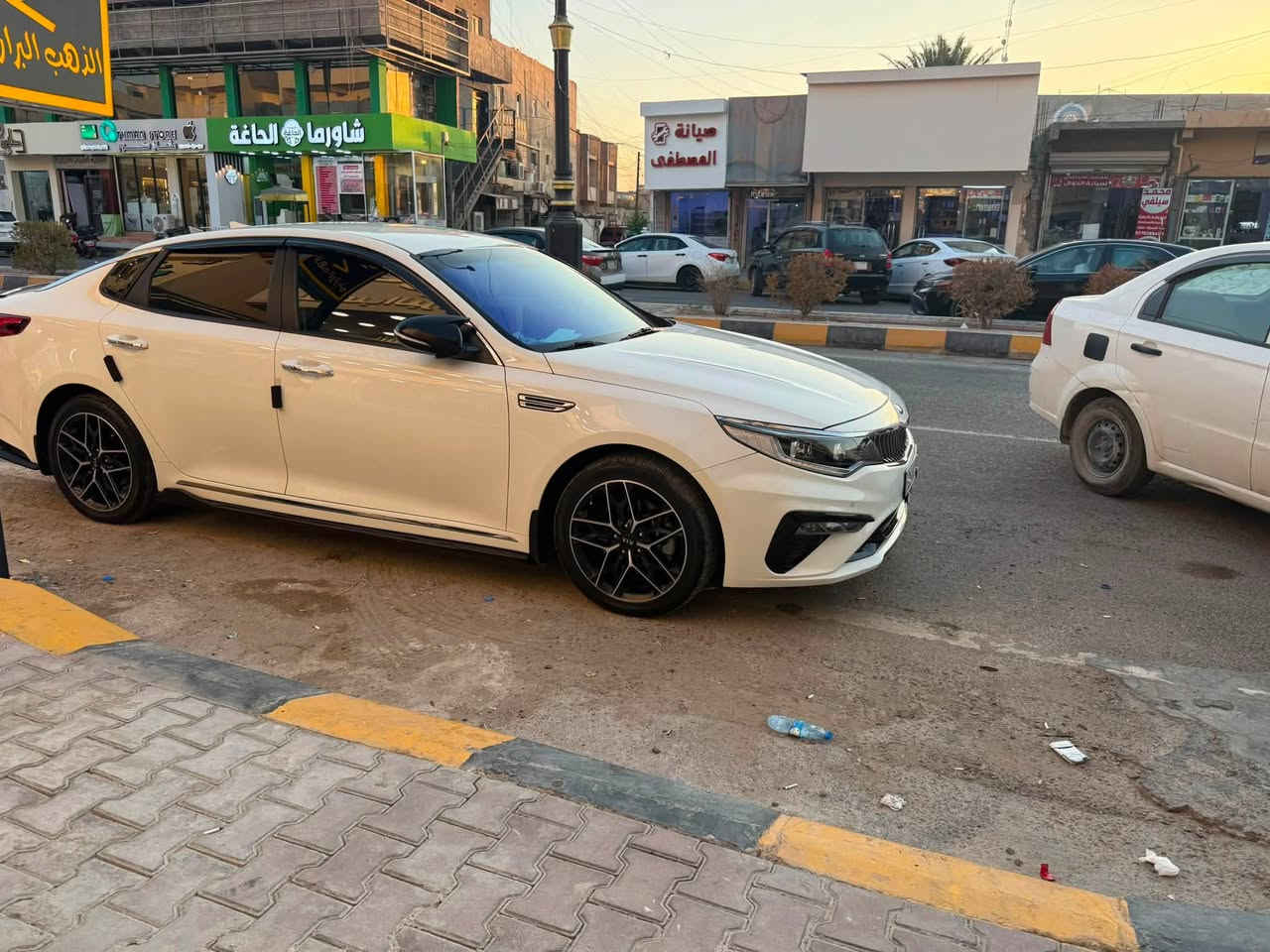 السلام عليكم ورحمة الله وبركاته للبيع :

كيا اوبتيما موديل 2019 السيارة كفال عامه 

خليجي محرك 2400 السيارة جاهزة بالكامل  شاشة كامرة خلفية مري شفط تخم تاير جديد السيارة ماشية70الف  السيارة بأسمي عارضها 

ب185للاستفسار : ***********

