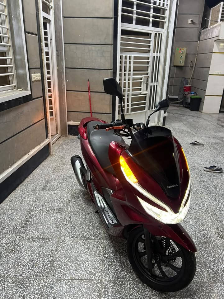 السلام عليكم
دراجة PCX جيل ثالث ياباني 🇯🇵
موديل 2018
مكينة 125S
تدفئة يدات
ستاد كهرباء
شاحن
قفل عمبار
تشغيل ذاتي
دراجة مفولة مناقصها أيشي

📞 ***********
فقط ع الرقم متوفر
