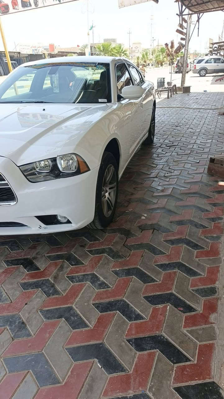 السلام عليكم
@جارجر 2013 للبيع جاهزه للاخير حداديه تخم تاير كير مكينه تبريد تدفئه مكينه 3600 سنويه جديده شاشه كبيره كير ماوس كشنات جلد كهربائيه 
حادث 3 قطع سطحي
مكاني ميسان 
غير متواجد ع الفيس
***********
