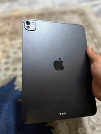 آيباد برو M4 • ٢٥٦ • بطاريه ٨٩