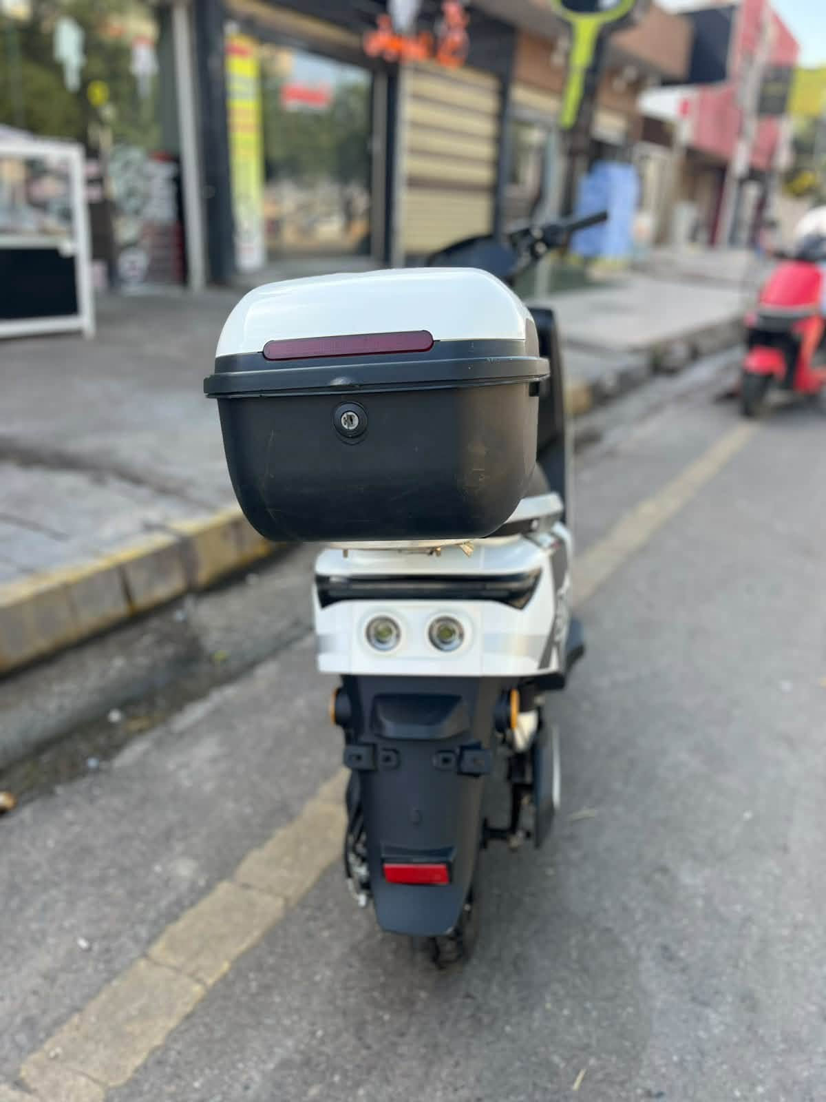 318 • 6بطاريات • نضيف