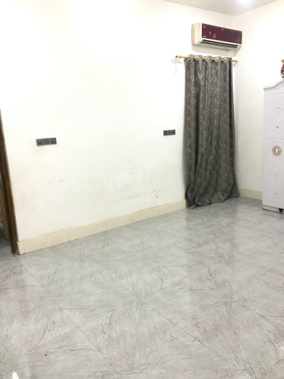 يالله بيت اللبيع زراعي سند25 التقيه الثانيه بناء طابوك وكونكريت مسلح غرفتين وصاله مطبخ واستقبال صحيات داخلي وخارجي مقابيل الشارع الرئيسي مجاور مجمع السلام ***********

نص مكتوب في الصور:
- HONOR X9c