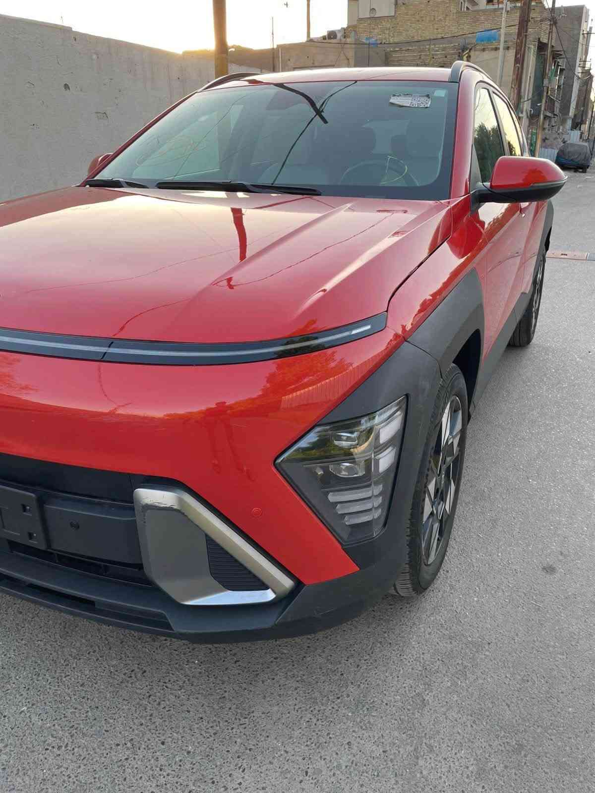 كونا موديل 2024  SEl. سياره  مواصفات نص
حادثه ربع البنيد صبغ فقط  سونارهة موجود  وصور الحادث  بدون ايرباك سياره مكفوله من كلشي عده ربع البنيد فقط  صبغ بدون دواخل السياره ماشيه 33 
رقم بغداد باسمي  تحويل ثاني يوم مكانهة بغداد السياره الجديده 
الرقم ***********
