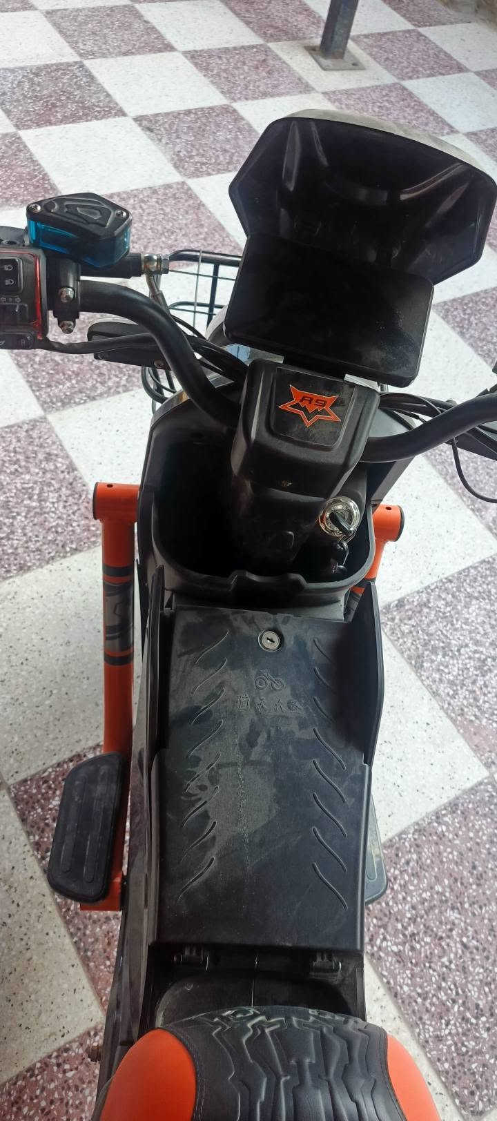 R9 • نضافه • مستخدمه شهر