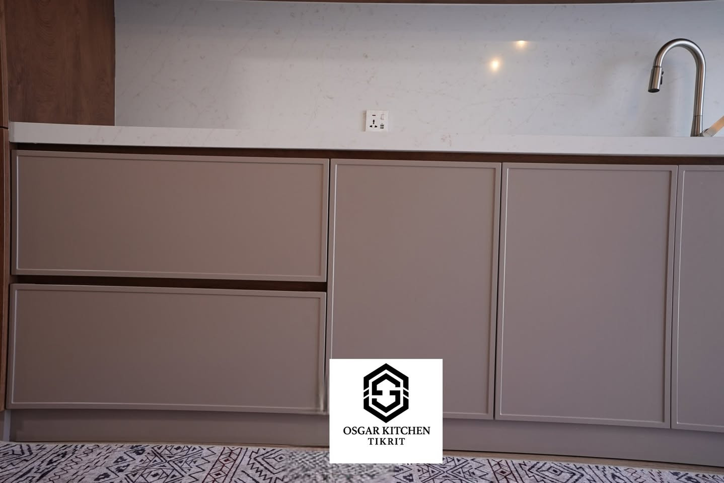 ✨ مطابخ أوسكار - الفخامة والتصميم العصري في قلب تكريت! ✨
​نحول مطبخك إلى تحفة فنية تجمع بين الأناقة العصرية، الترتيب الذكي، وأعلى جودة للتنفيذ.
​العنوان: تكريت - شارع زيونة - مقابل متنزه زيونة
​للتواصل والاستفسار:
​***********
​***********
#تكريت
#مطابخ
#تفاصيل_بيتك_تهمنا
#مطابخ_حديثة
#مطابخ_مودرن
