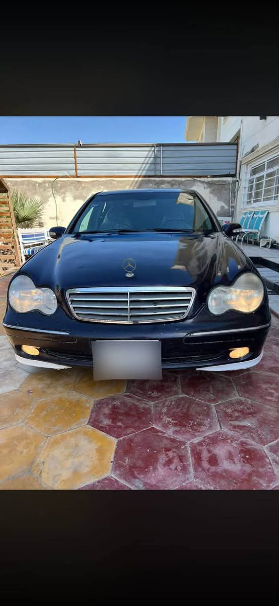 مارسدس موديل 2000 كير ومكينه ياباني السياره جاهزه  رقم اربيل شرط التحويل مصبوغه عام جماليه فقط *********** السعر 45
