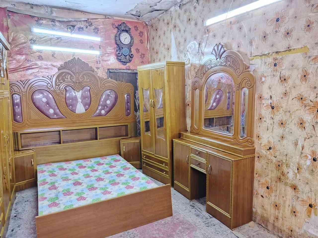غرفه اخشاب خمس ابواب ملحق للبيع ***********السعر 650صاج الزاويه كنتوريه موديل حديث العنوان بغداد وكو توصيل متواجد وتساب
