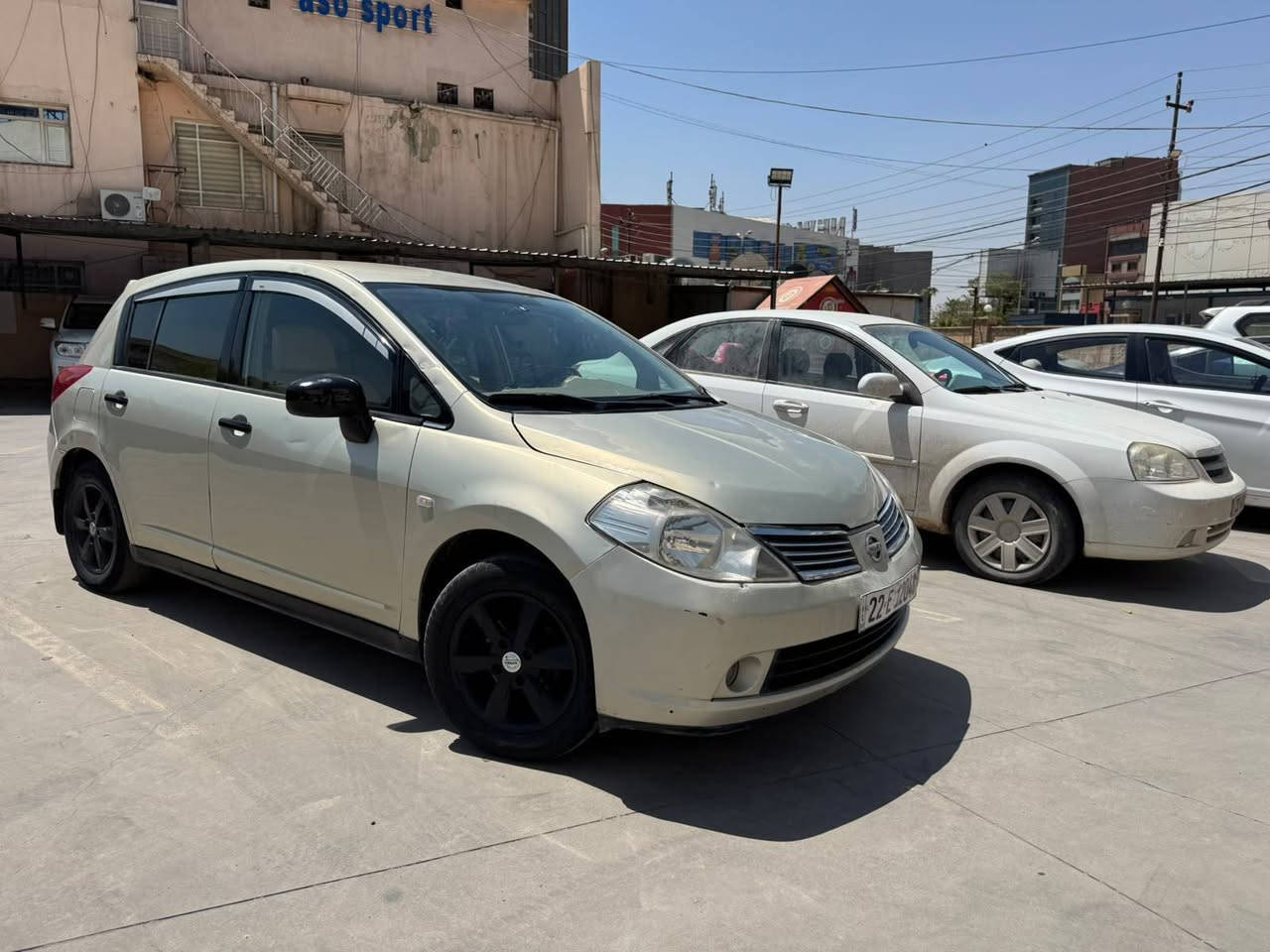 نیسان تیدە مۆدیل 2007 تەبرید ساردو گەرمی ئیشده کات. گێرو مەکینە  بێ کێشەیە. ناوزەردە سێ پارچە سبوخە. سعری68مەجال *********** أربيل, العراق
