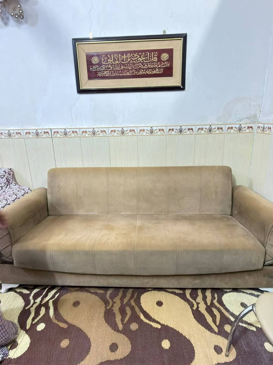 السلام عليكم تخم نضيف للبيع السعر 800 وبي مجال ***********
