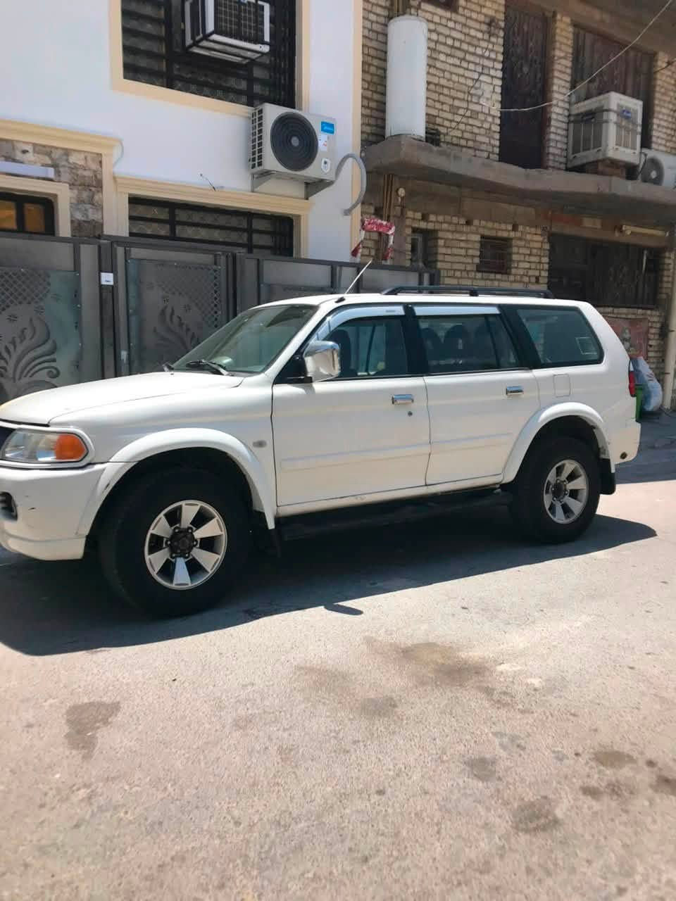 سلام عليكم نتيفيه ميسابوشي موديل 2006 سياره بيه ٣ قطع صبغ منضومه بانزين منضومه غاز  تبريد ثلج تخم تاير جداد سعر 75 وبيه مجال عنوان بغداد الرقم لل ستفسار ***********
