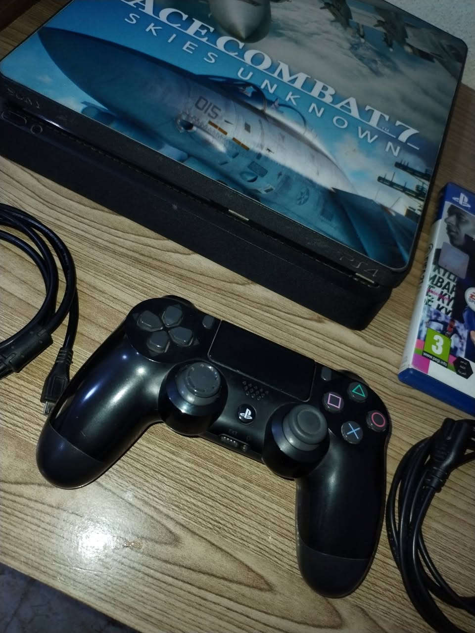 PlayStation 4 Slim 1TB
✅ المواصفات:

• PlayStation 4 Slim
• سعة 1TB (1000GB)
• يدعم اللعب أونلاين 
• جميع الكيبلات موجودة كاملة وجاهز للتشغيل

يتوفر مع الجهاز : 
• جويستك أصلية 
• جهاز ( UBS )
🔥قرص ( FIFA 21 ) مجاني🔥

• الجهاز غير مفتوح نهائياً (وكالة) 
• نظيف جداً واستعماله خفيف
• كامل هو وملحقاته يعني تشتريه اليوم وتشغله بنفس اللحظة، بدون ما تحتاج تشتري أي ملحق إضافي.

✨ مناسب للشخص اللي يريد جهاز مرتب ويبتعد عن الأجهزة المفتوحة أو المصلّحة إذا تدور على PS4 نظيف و مضمون، اخو الجديد 

السعر 225 ألف مع قرص ( FIFA 21 ) مجاني ❤️

للتواصل ***********
📍الموقع / ديالى
