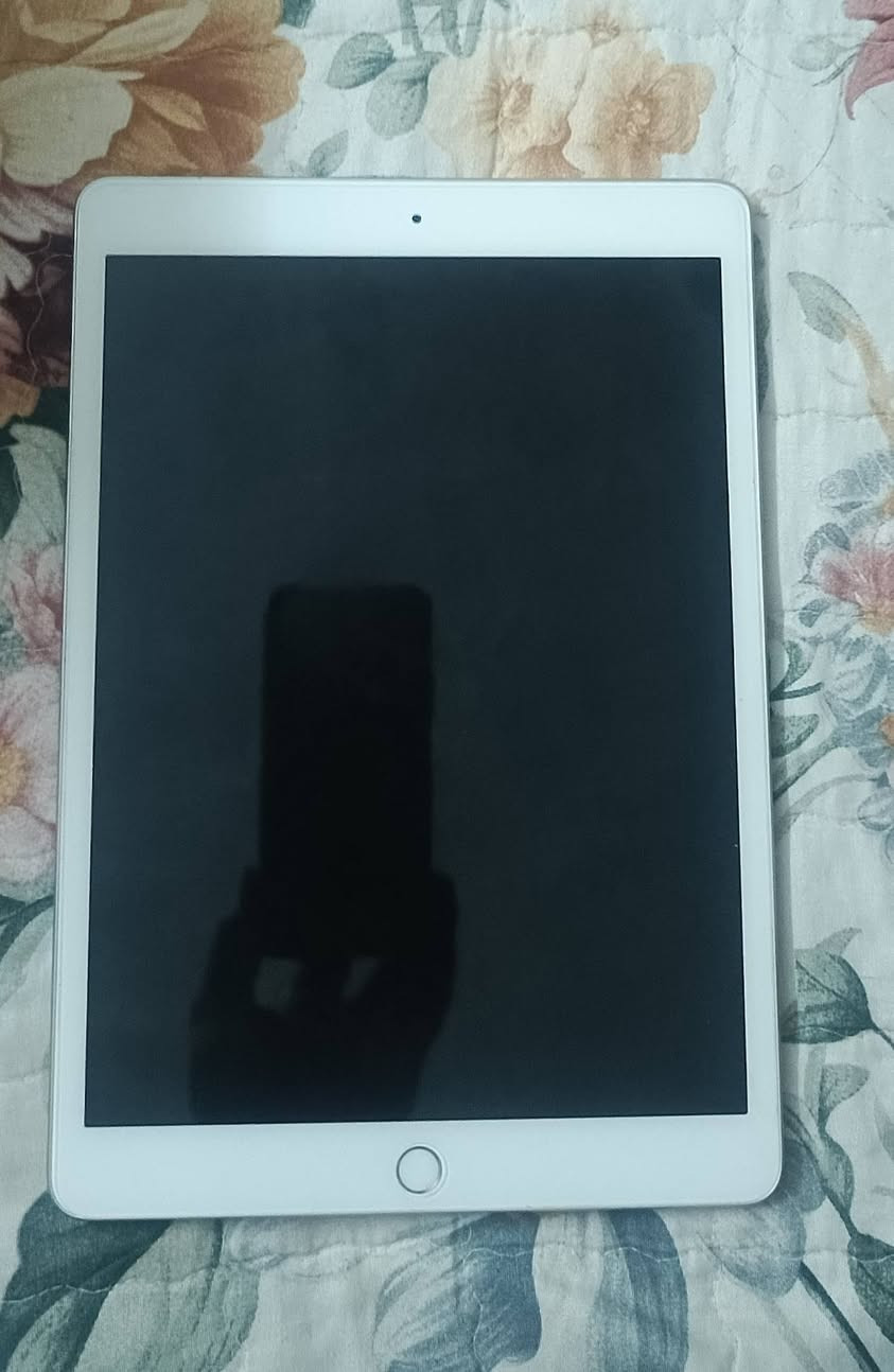 ايبات للبع نضيف فول الي يريد يجي خاص***********

نص مكتوب في الصور:
- iTunes Store تحديد الموقع الأسهم الطقس الساعة القياس مذكرات صوتية الاختصارات الترجمة جهات الاتصال صحتي المساحة الحرة كشك الصور كلمات السر المكبر توم المتكلم 2 TikTok YouTube تلميحات الحاسبة دكتور ستور SWITCH Facebook Messenger ٢,٣٢٤ ٢٦ الأربعاء ٣٠