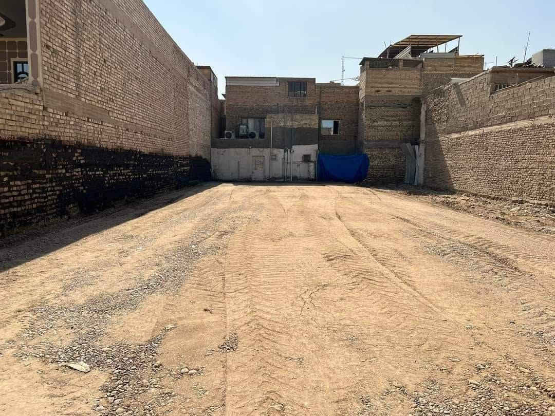 تفليش البيوت القديمه ورفع الأنقاض كافه مناطق ديالى بمواده يعني ماخذ فلوس بس المواد مع تعديل الأرضية لأتصال ‏‪***********‬‏
