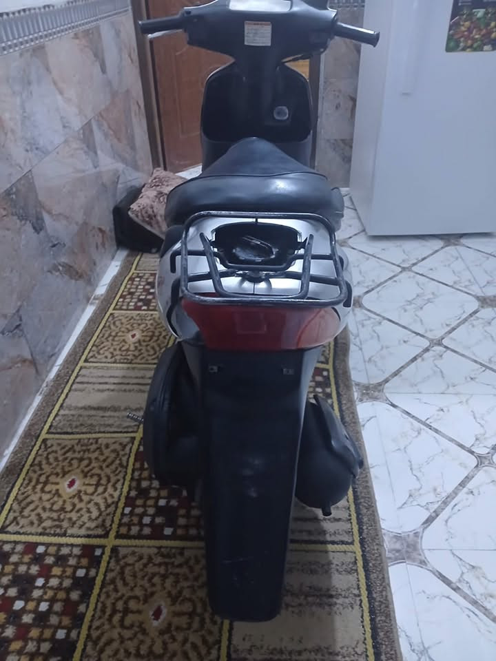 دراجة ساسوكي جنطة للبيع نضيفة وشغالة 250 وبيها مجال للشراي ***********
