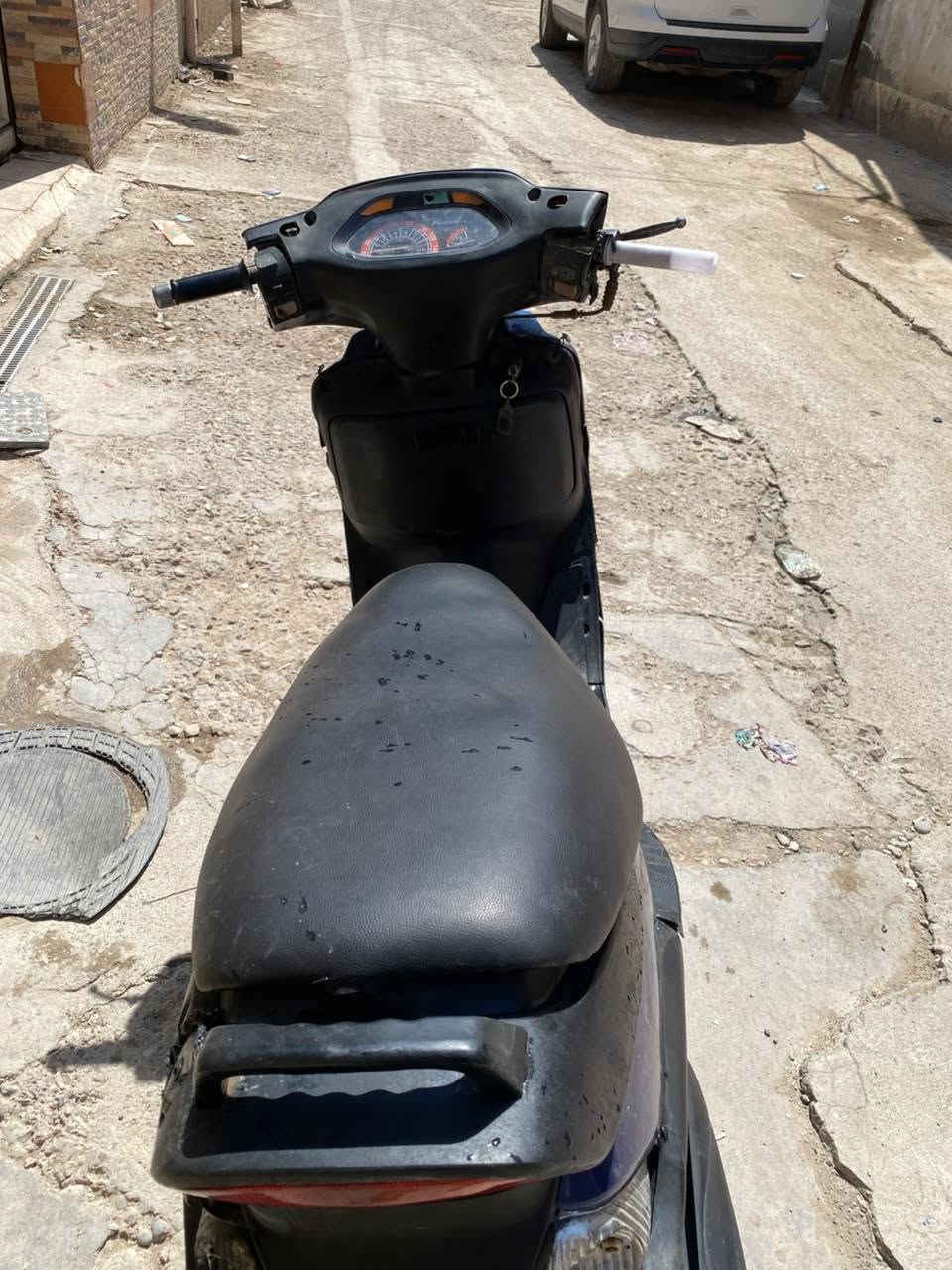 السلام عليكم دراجة فراشة فضائي للبيع دراجة ممفتوحة مكينتها شغالة سلف هندر  نكرة وحدة تجي تشغل وتطلع   سعرها 270 وبيها مجال بسيط حك الجية  مكاني ديالى بعقوبة   ما موجود ع فيس ***********
