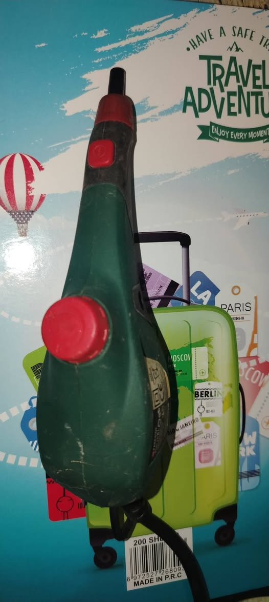 جهاز ينقش على الحديد و الخشب والمعادن والكزاز و الحجر
الفولتية: 230V / 50Hz.
التشغيل متقطع 
بيه تحكم بعمق النقش 

السعر 45 ألف 

ماعندي توصيل

*********** بي وأتساب
