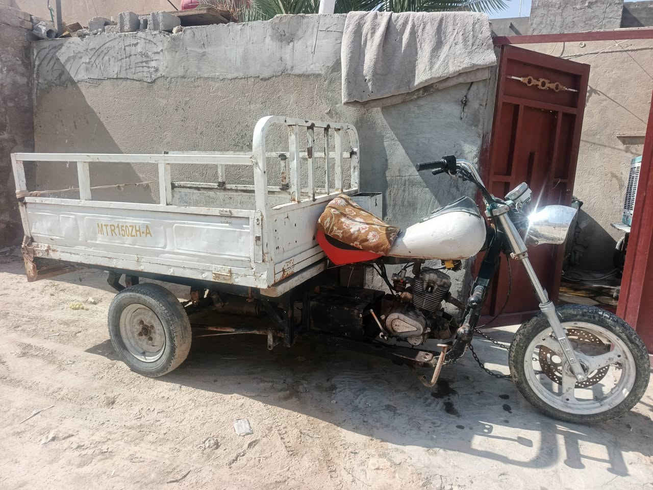 الستوته كلك كلك كلك مكفول شاصي ركبه ظفيره الستوته جاهزه مال شغل مال عمل نجف حي الرحمه  
***********
السعر 500وبيه مجال
