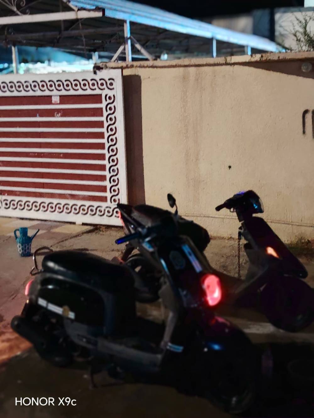 ماكس بوليسي • دراجة كهربائية