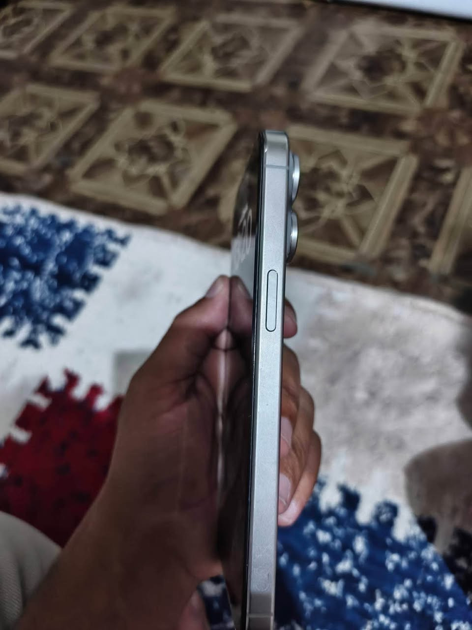 السلام عليكم ايفون 15pro max نضافه 100%بطاريه 93 شرق اوسط السعر مليون ٢٠٠ نضافه فول +ملحقاته  الاستفسارعلى الرقم. الون سلفري 

‭***********‬
