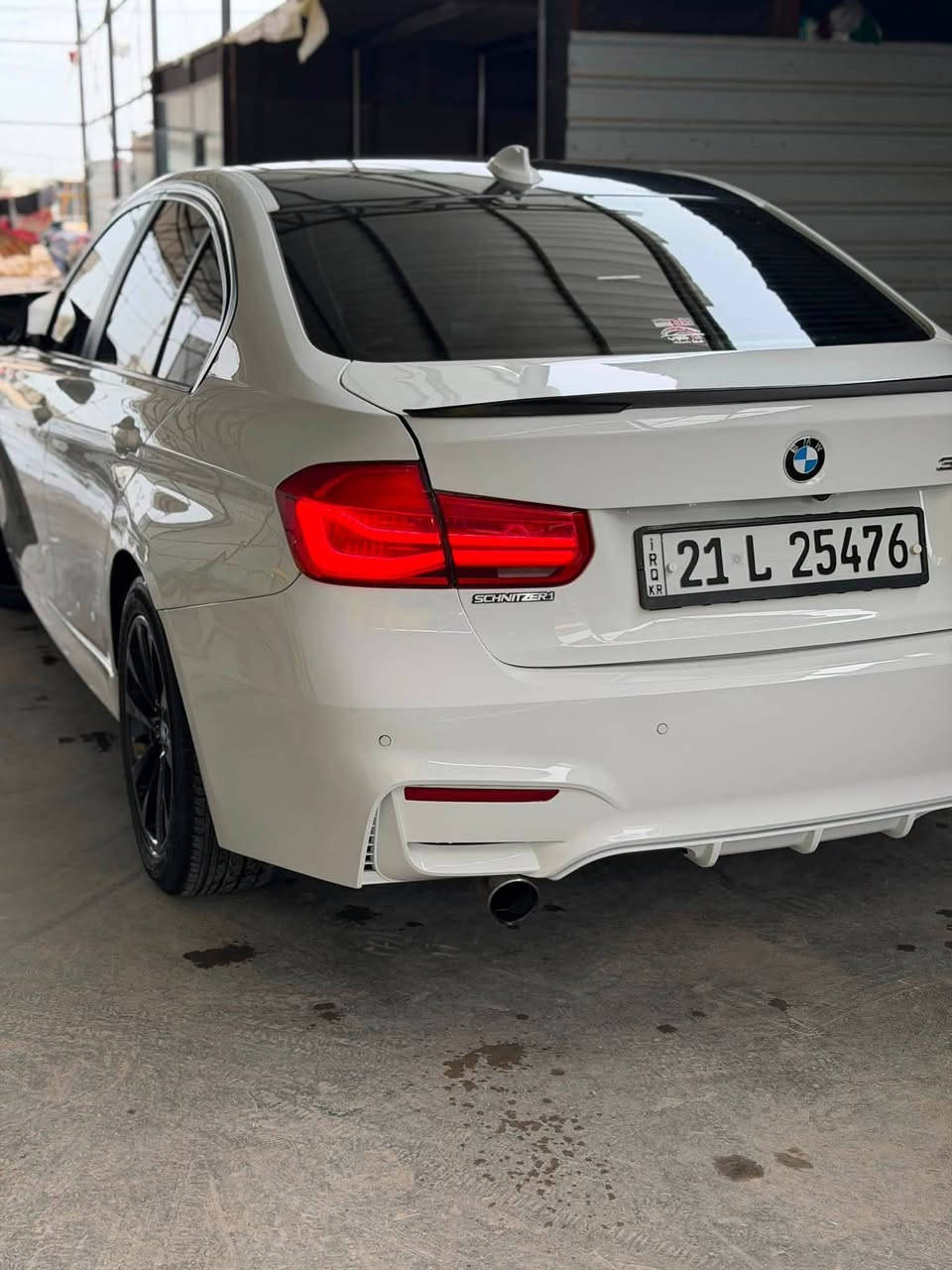 بي إم دبليو 320i • ٢٠١٧ • كت M كامل
