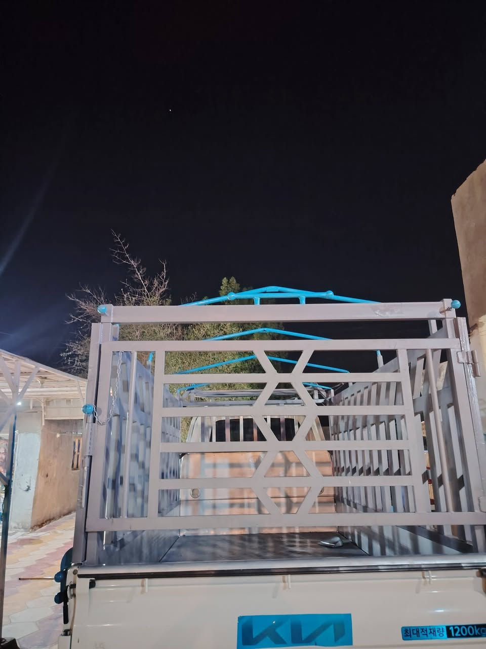 محجر كيا فحل للبيع جديد السعر650 المكان السماوه  ***********
