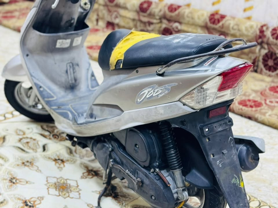 سلام عليكم للبيع ماكس منغولي كفاله ستوه طالعه من الرمبه تفحص وين ماتريد هتم واحد وي المكينه 
مكاني دوانيه حي الوحده قرب جامع الزهراء 

‭***********‬
