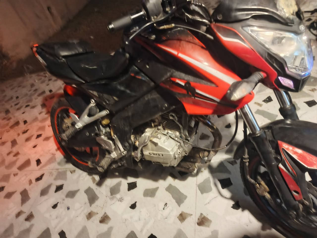 بولسر ns200 • ايراني 200 • زنجيل مكطوع