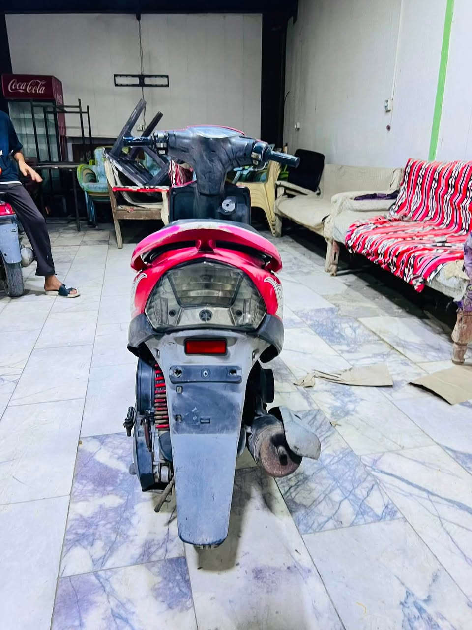 سلام عليكم ماكس عدله باله قبل شهر طالعه مبدل ولفات فقط سعر 700
‏*********** مكاني رميثه
