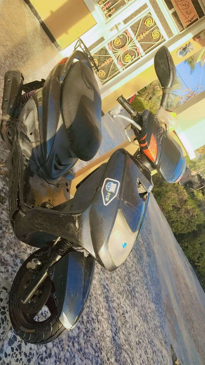 دراجه سكنس نثيه 110 للبيع عنوان بغداد المعامل سعر 550 وبيه مجال حسب جيتك 
شراي تفضل خاص او واتساب ***********
