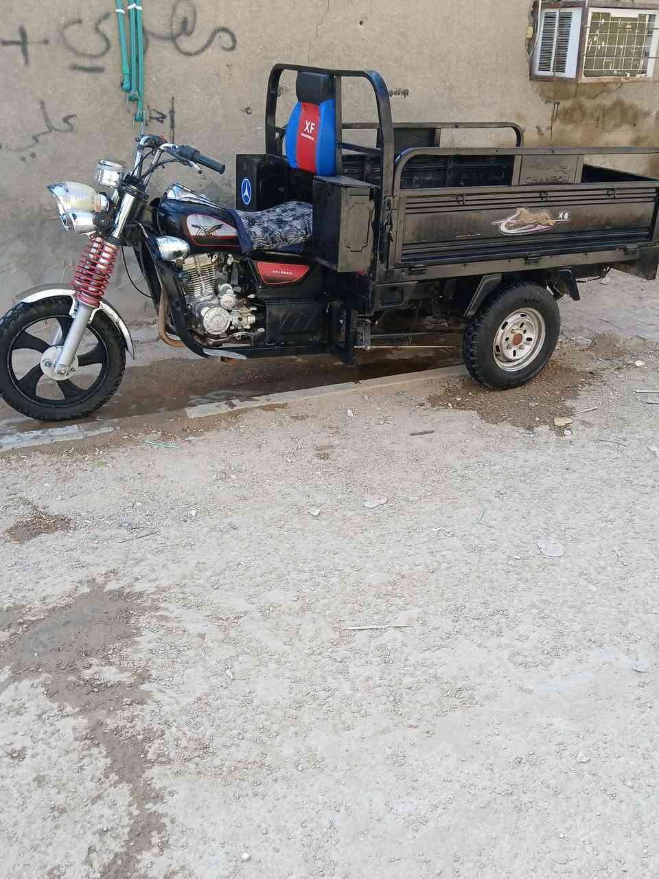 السلام عليكم للبيع موديل 21 محرك 22 اوراق اصولي***********
