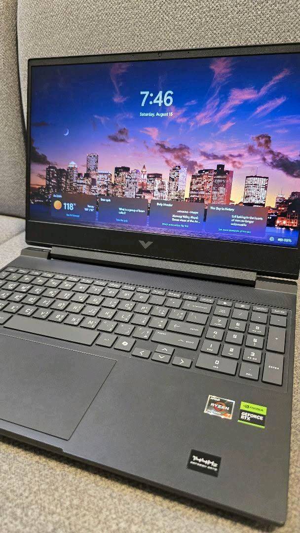 لابتوب ألعاب HP Victus

100% استخدام عادي مستعمل و كل شيء صغير

ألوان

Ryzen 7 7445HS

RTX 4050 6GB

RAM 16GB DDR5 5600

SSD 512GB NVMe

15.6 بوصة FHD IPS 144Hz

الوزن الصافي 2.3 كجم

السعر (1,200,000 دينار وبها مجال بسيط)
المكان بغداد 