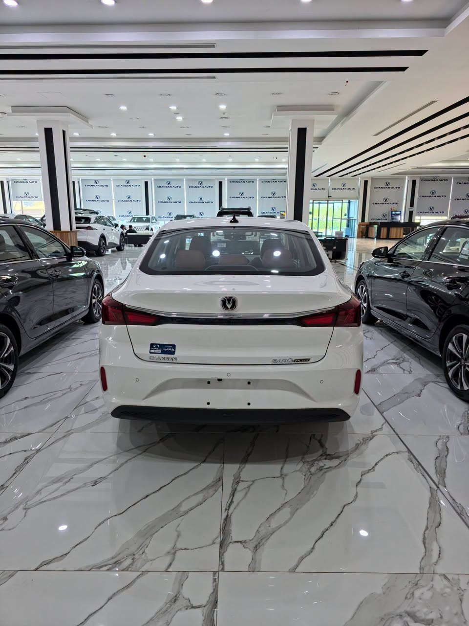 ايدو C211 سنة الطراز 2026
سيارة وحدة تمنحك استخدام متعدد 

تصير سيارة شخصية وتصير عائلية لانها واسعة لخمسة راكب وتكدر تسجلها على بلي لانها جداً اقتصادية وعلى البنزين العادي 

مكينة 1500 (دبل كام شفت) + گير 7 سرعات dct + انظمة قيادة 2 

مواصفات السيارة عالية وتمنحك رفاهية اكثر من غيرها 

واخر شي اكولة الكم لاتفوتون عروض الكاش عليها 🙂♥️

شركة البخيت لوكالة شانجان الحصري على سريع الدورة مجاور محطة وقود شواطئ دجله 

مستشار مبيعات شانجان: حذيفة الشمري :***********
