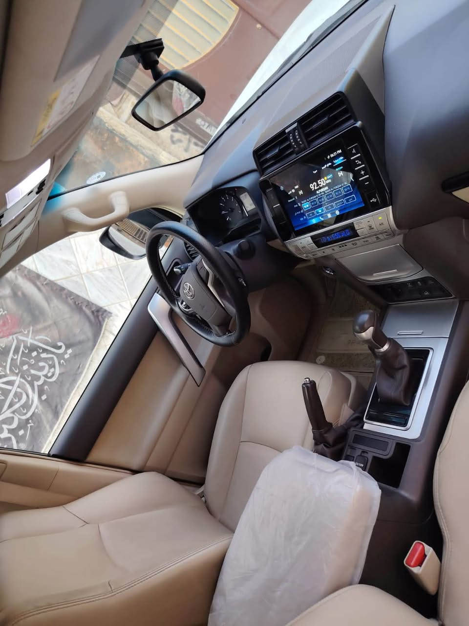 السلام عليكم برادو موديل ٢٠٢٣ مد نايت فئة txs وكالة ساس ام الضمان جميع تبديلات الدهن والصيانة داخل الشركة ماشية ٥٠ الف حقيقي مكفول من الصبغ والتبديل والحادث شرط الفحص بالسونار رقم اربيل الجديد باسمي 
فتحة سقف سلايت
تشغيل عن بعد 
بصمة صندوق ام السنتر لوك
بصمة ابواب
سبير تعليك
هوك خلفي
حساس امامي خلفي
ليدات امامية خلفي 
زراك لايت
المقاعد الامامية كهرباء 
داخل جلد بيجي
شاشة ابل كار بلي
مكانها بغداد وسعرها ٤٥٥ للاتصال
***********
