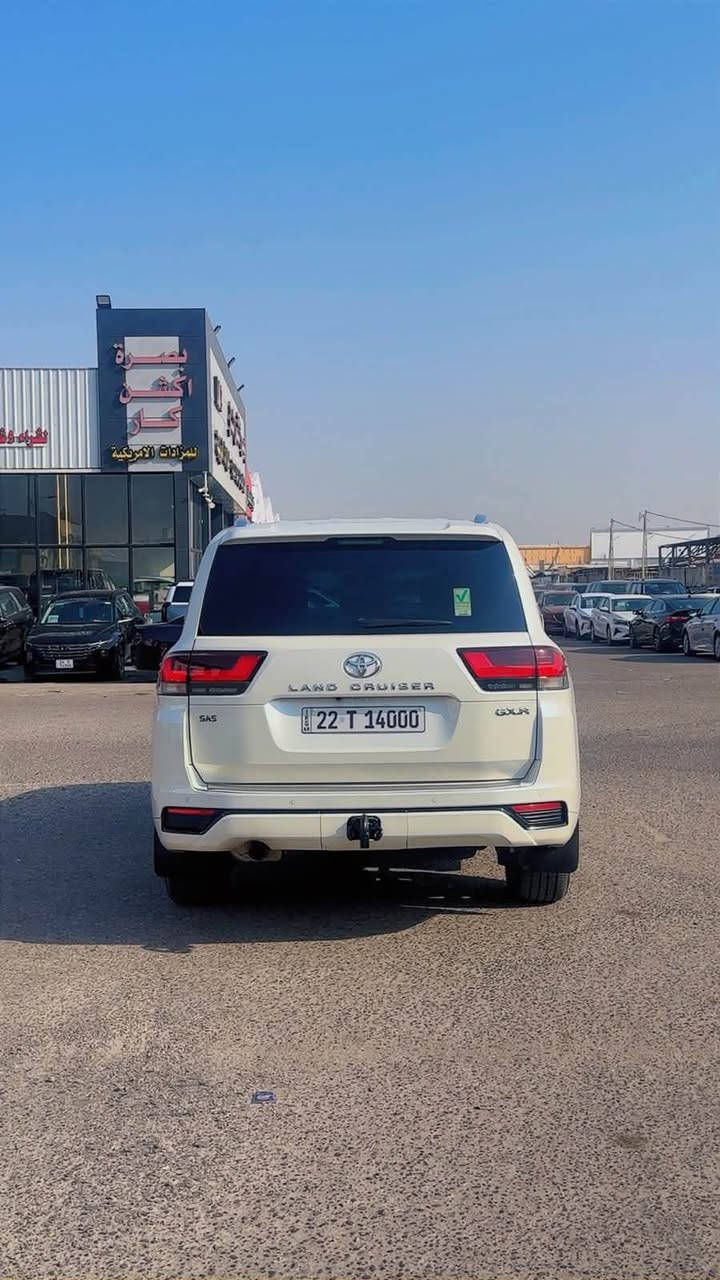 لاندكروز 2022 GXR تنفس طبيعي عدد 2
1 اللون اسود 
رقم بغداد مميز 
فول مواصفات ساز 
كفاله عامه عدا طخه خفيفه بلجاملغ الخلفي 
تنفس طبيعي 
ماشيه 97 الف 
بدون اي نواقص 
2 اللون ابيض رقم أربيل 
الرقم ليس مع السياره 
فول مواصفات GXR تنفس طبيعي 
بيها صبغ جزء من البنيد 
ومكانين بارد الباب الي خلف السائق والجالمغ الخلفي 
ماشيه 92 الف 
بدون اي نواقص 
المكان البصره 
***********
